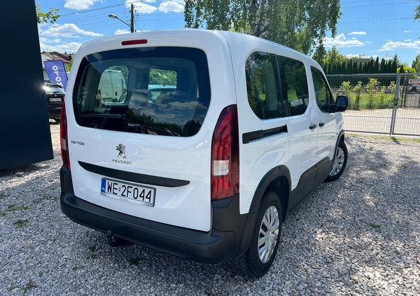 Peugeot Rifter cena 42900 przebieg: 179000, rok produkcji 2020 z Warszawa małe 301